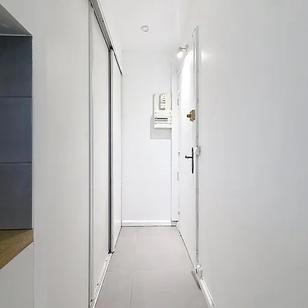 Dans Un Parc Prive * ميزون لافيت